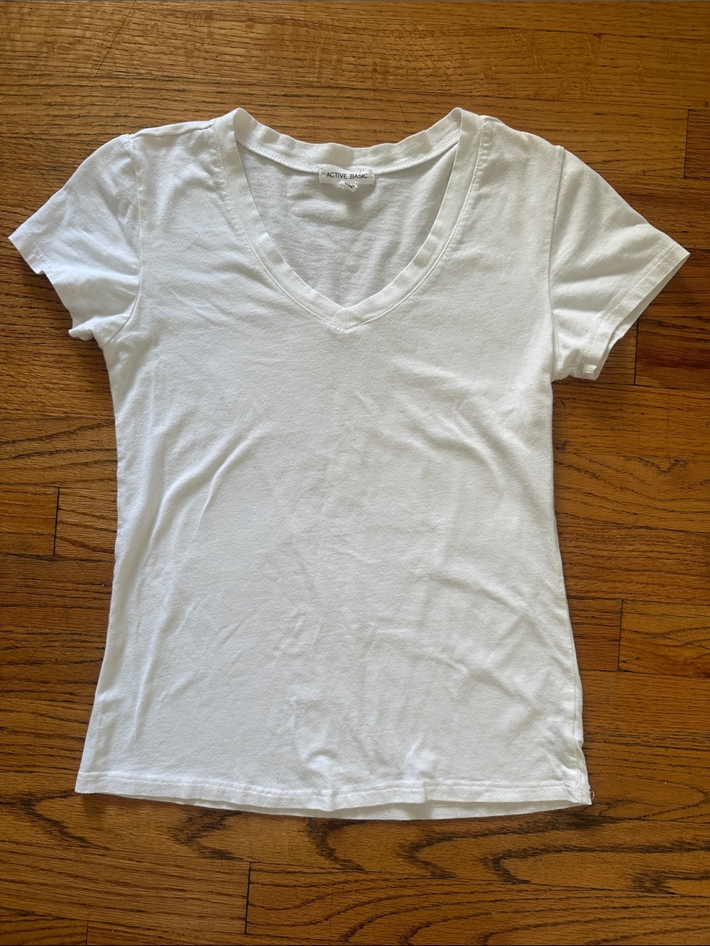 Active Basic White V-Neck Short Sleeve Tee